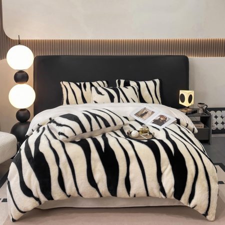 Plush Thickened Warm Zebra Print 4-Piece Bedding Set, Soft Cozy Comforter with Pillowcases for Full/Queen Size Bed (A-White,Queen)